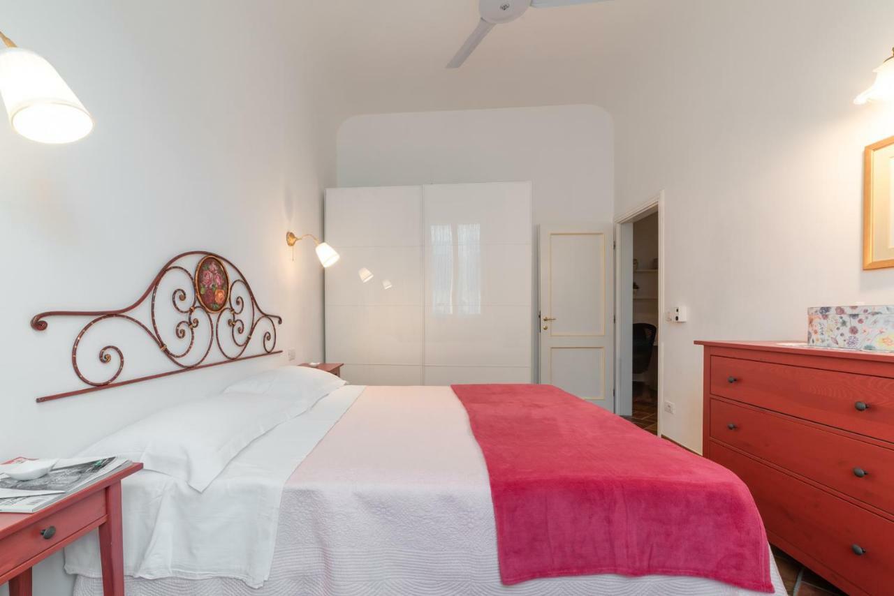 Le Rose Di Leonardo - Antica Dimora Apartment Firenze Bagian luar foto