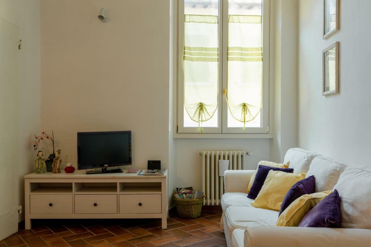Le Rose Di Leonardo - Antica Dimora Apartment Firenze Bagian luar foto