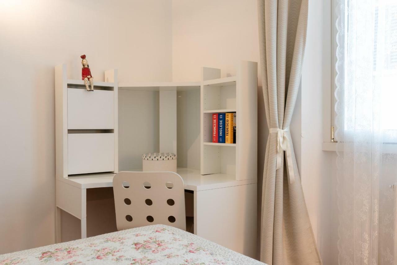Le Rose Di Leonardo - Antica Dimora Apartment Firenze Bagian luar foto