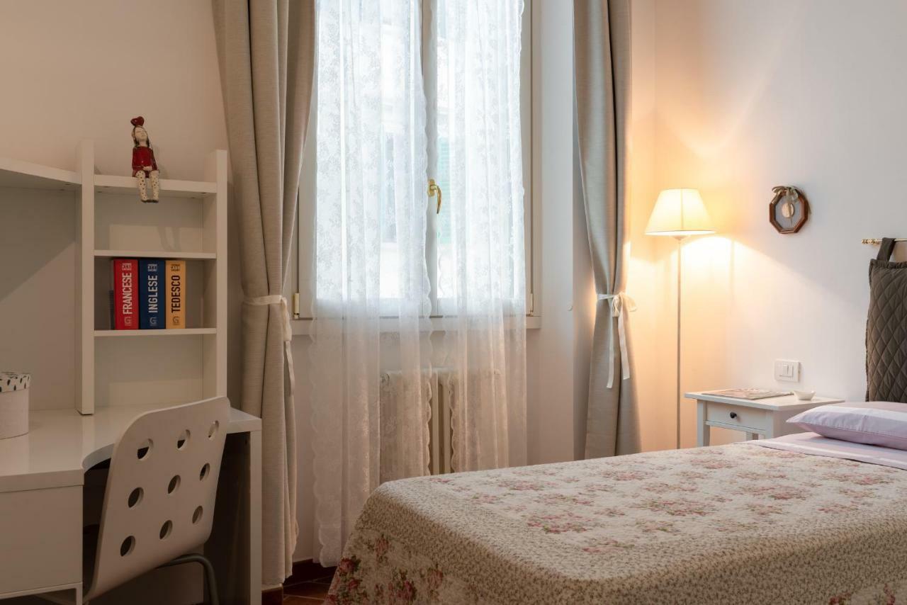 Le Rose Di Leonardo - Antica Dimora Apartment Firenze Bagian luar foto